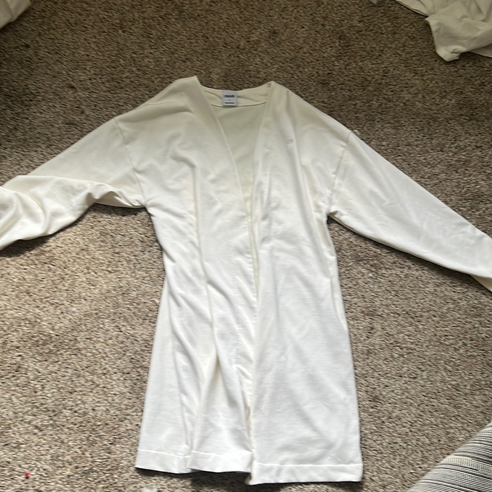 Whitney Simmons x Gym Shark robe size L